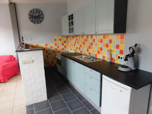 Studio near station and shops, for single person or couple -  Ferienwohnungen