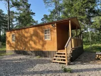 Cozy Tiny Home Cabin Near Lake Greeson & Kirby Landing – Pet-Friendly! Hotels in Pike County