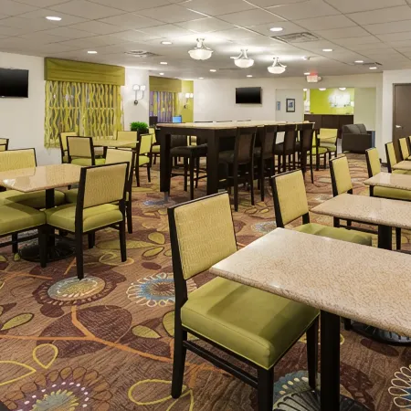 Holiday Inn Express & Suites WYOMISSING by IHG