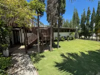 Tradewind Bungalow, in Kailua on Oahu - Kitchens
