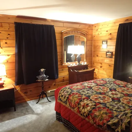 Western Catskills Paradise - Four-Season Mountaintop Retreat Отели в г. Шенанго