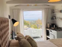 30% OFF! Malibu Charming Suite • Ocean View • Queen Bed Hotels in Malibu