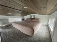 Tiny Lakeside Retreat, sleeps 8. On Lake Norman for all the lake fun! - Alphydda