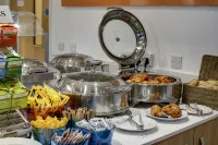 Holiday Inn Express FOLKESTONE - CHANNEL TUNNEL by IHG - breakfast