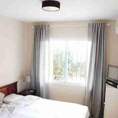 Apartment Costabella / Marbella, sea view, pool, near the beach / WiFi Rooms
