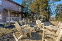 Brand New Private Property w/RV-Boat Parking Space, Hot Tub, Firepit, Games&More - 3-Sterne