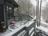 Unique Round House on Beech Mtn -Ski, Hike, Golf, Fish-Near Wineries & Parkway Hotels in Beech Mountain