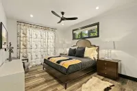 ​On 16th Fairway- 4 King Suites + Bunk Suite- Hot Tub- Game Room- Dog Welcome - 4-Sterne