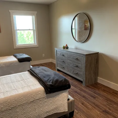 Butterfly Mountain Cabin for 8 w/amazing view+wifi, 3 bdrm, 3.5 bath, & firepit