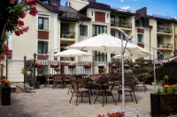 Ekaterina Hotel - parkir