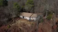 Secluded Lakehouse Right on Lake Eufaula! - 3-Star