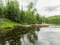 HIDEAWAY - COZY 2 BEDROOM WATERFRONT COTTAGE SPRING, SUMMER 2025 AVAILABILITY! Hotels in Faraday