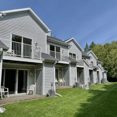 Fish Creek, Door County Condo - Walk to Shopping, Dining & Peninsula State Park