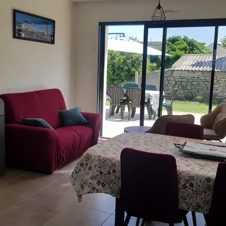 For a relaxing stay close to the sea, comfortable house