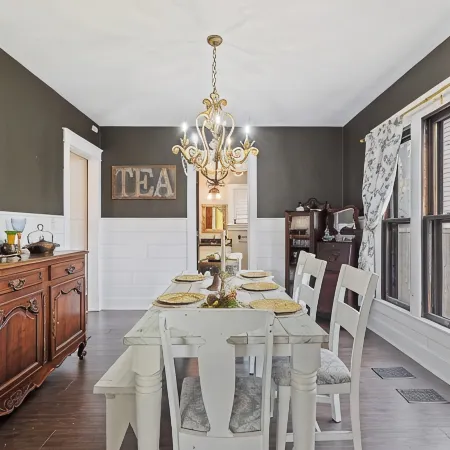 The Winston House - Cozy 3Br/2BA Отели в г. Джонсон