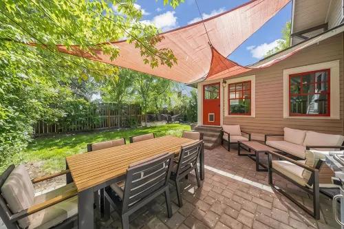 Historic Craftsman Bungalow, Just Steps to Downtown ~HOT TUB!~ - Boutique