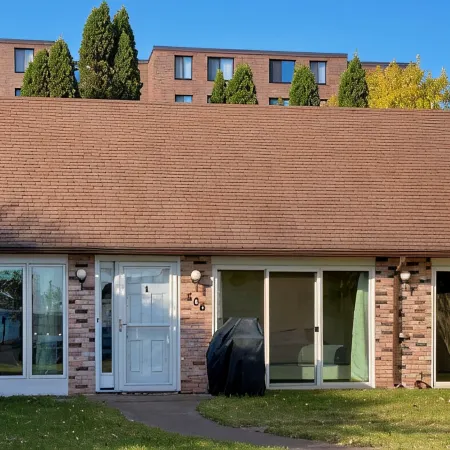 Agate Bay Cottage 2 Bed 2 Bath. Watch the ore boats in comfort.