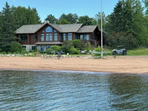 Leech Lake - Beach campfire sunsets and Prime Fishing and Swimming Getaway