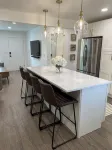 Beautiful 2 Bedroom Home In SLC with Private Hot Tub! - Wifi