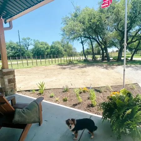 Lookout Guest House: One Bedroom Country Living