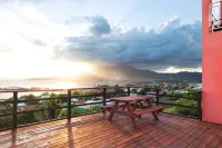 La Vue de Basseterre - Luxurious, private, one bedroom apartment in Bird Rock - Wifi