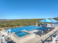 Hilltop Lux Haus with InfinityPool-Hottub-PoolTable - Luxus