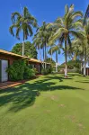 Bayside Holiday Apartments - Airport Shuttle