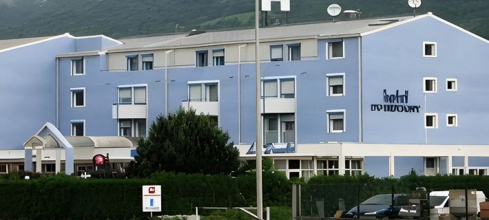 The Originals City, Hôtel du Faucigny, Cluses Ouest Отели в г. Верхняя Савойя
