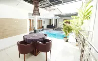 Sutan Raja Villa Kuningan - วิลล่า