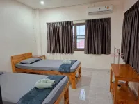 Padangbesa Border Private room & Hostel - Homestays