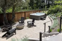 Luxury Healdsburg Retreat. Pool, Sauna, Hot Tub, Near Plaza, Tesla Charger - Private Pools