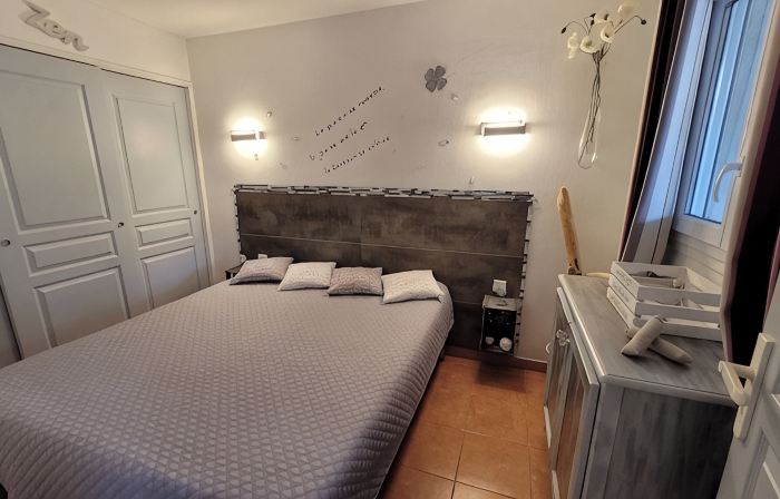 Superbe Appartement EN REZ DE Jardin DE 35 m² Avec Terrasse Arboree