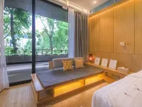 Mahesa 5 W/ Pool, Garden & Mini Zoo Hotels in Bumiaji