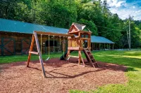 Brand New Freedom Cabin with Large Deck by RedAwning