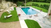 Château Laroche Ploquin, The Originals Relais - piscina