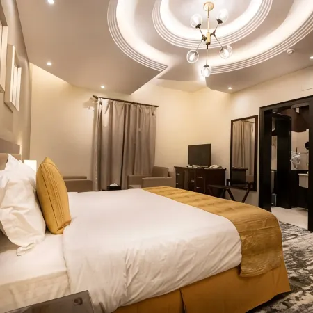 Golden Rose Hotel