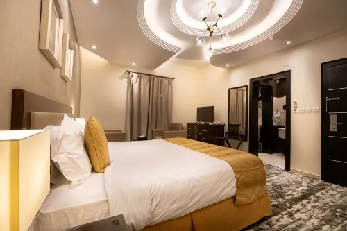 Golden Rose Hotel - parking