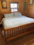 Log cabin with large deck and 6 person hot tub - Homestays