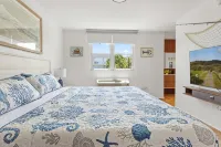 Charming Beachfront Retreat - Wake Up to Waves - 2 BD Apt with AC at Río Grande - 3-Star