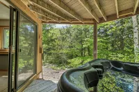 Spacious 3-Bed Mt. Chalet with Attitash Views & Private Hot Tub