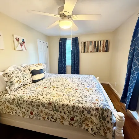 Charming 2-bedroom house in Perry with AC, WiFi