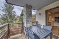 Luxurious 4-room apartment with swimming pool, gym, spa and parking