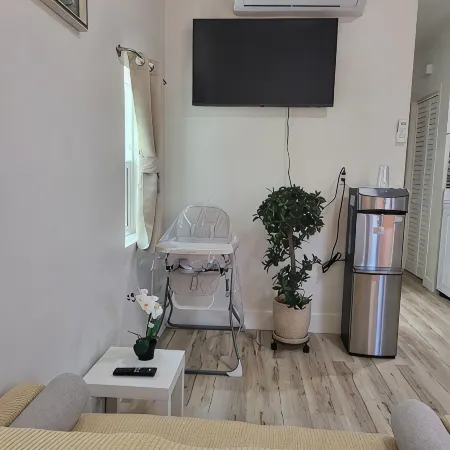 Your Perfect Lawndale Escape – Cozy & Private!