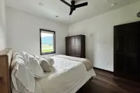 River Bluff Getaway – Main   1BR/1BA Modern Unit Near Mississippi River