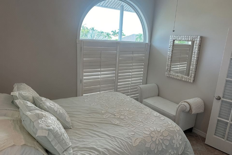 Photo 4 of 6