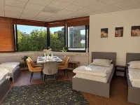 City Center Retreat/ 1 min Train Station - Alloggi