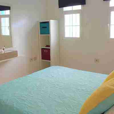 Privilege Bay- Villa Delhi-sea view and natural park view. Beach front location. Rooms