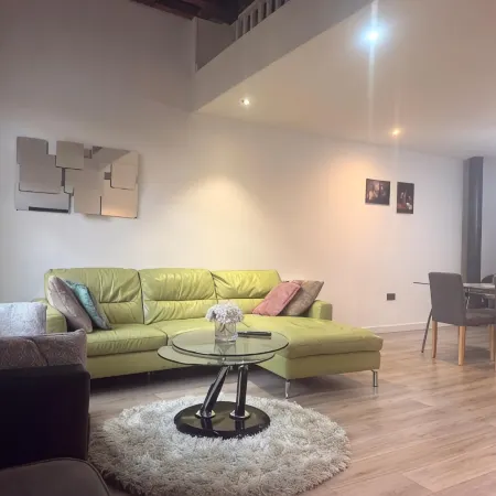 Modern Bradford City Apartment Steps from Stadium and Train Station