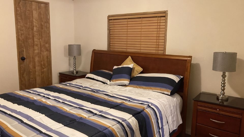 Fun Rustic 2/2 Single level in a great community.