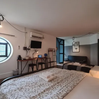 Hand Hotel Отели рядом с достопримечательностью «Мыс Тан»